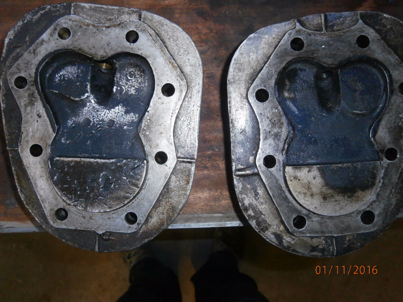 après un rapide nettoyage on y voit un peu plus clair, c'est assez marqué, on dirait que quelque chose se baladait dans le cylindre pour faire de pareils impacts... qu'en pensez-vous?