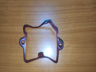 + un de secours dans les outils accompagné d'une petite chute de papier au cas où.