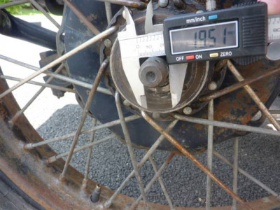 diam roue side bout d'axe.JPG