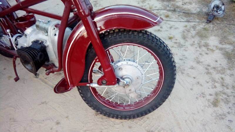 fourche m72n.jpg