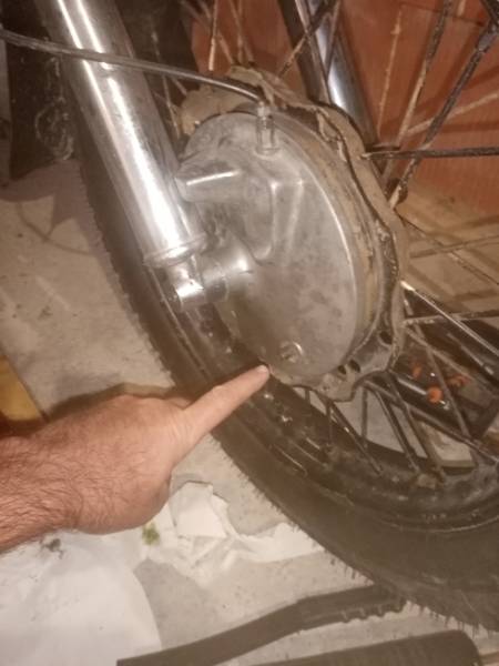 roue avant retouchée.jpg