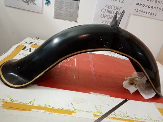 garde boue avant  en court 2.jpg