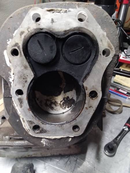 cylindre_vue_culasse_deposee.jpg