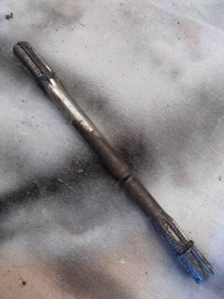 La partie amincie sert de fusible