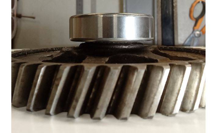 pignon AAC sur roulement.JPG