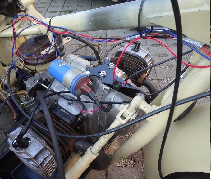 Support moteur-bobine 02.jpg