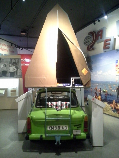Trabant camping 2.jpg