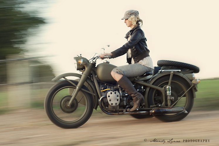 copyright-mandy-lynne-photography-motorcycle-5.jpg